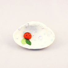 Load image into Gallery viewer, KYOHOO Kimono Shell Accessory Tray Ladybug - MAIDO! Kairashi Shop