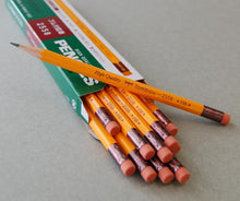 Load image into Gallery viewer, Tombow High Quality HB (#2) Pencil w/ Eraser - MAIDO! Kairashi Shop