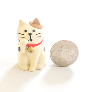 concombre Figurine Grooming Cat - MAIDO! Kairashi Shop