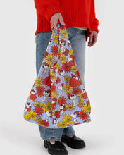 Load image into Gallery viewer, BAGGU Peanuts Collab Standard Baggu - Floral Snoopy
