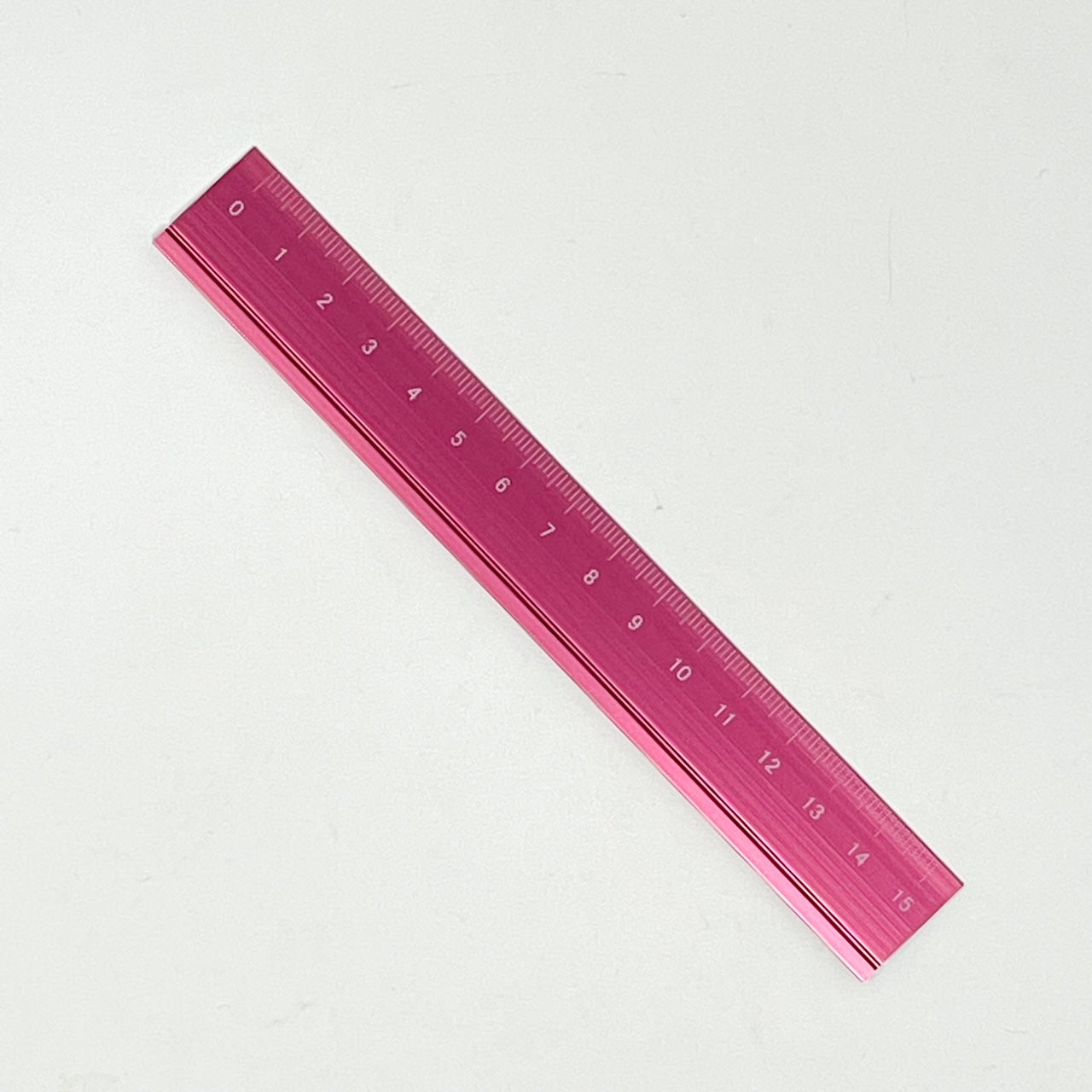 Slip-On Aluminium Ruler 15 cm Red