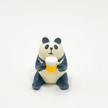 Load image into Gallery viewer, concombre Figurine Panda with Beer - MAIDO! Kairashi Shop
